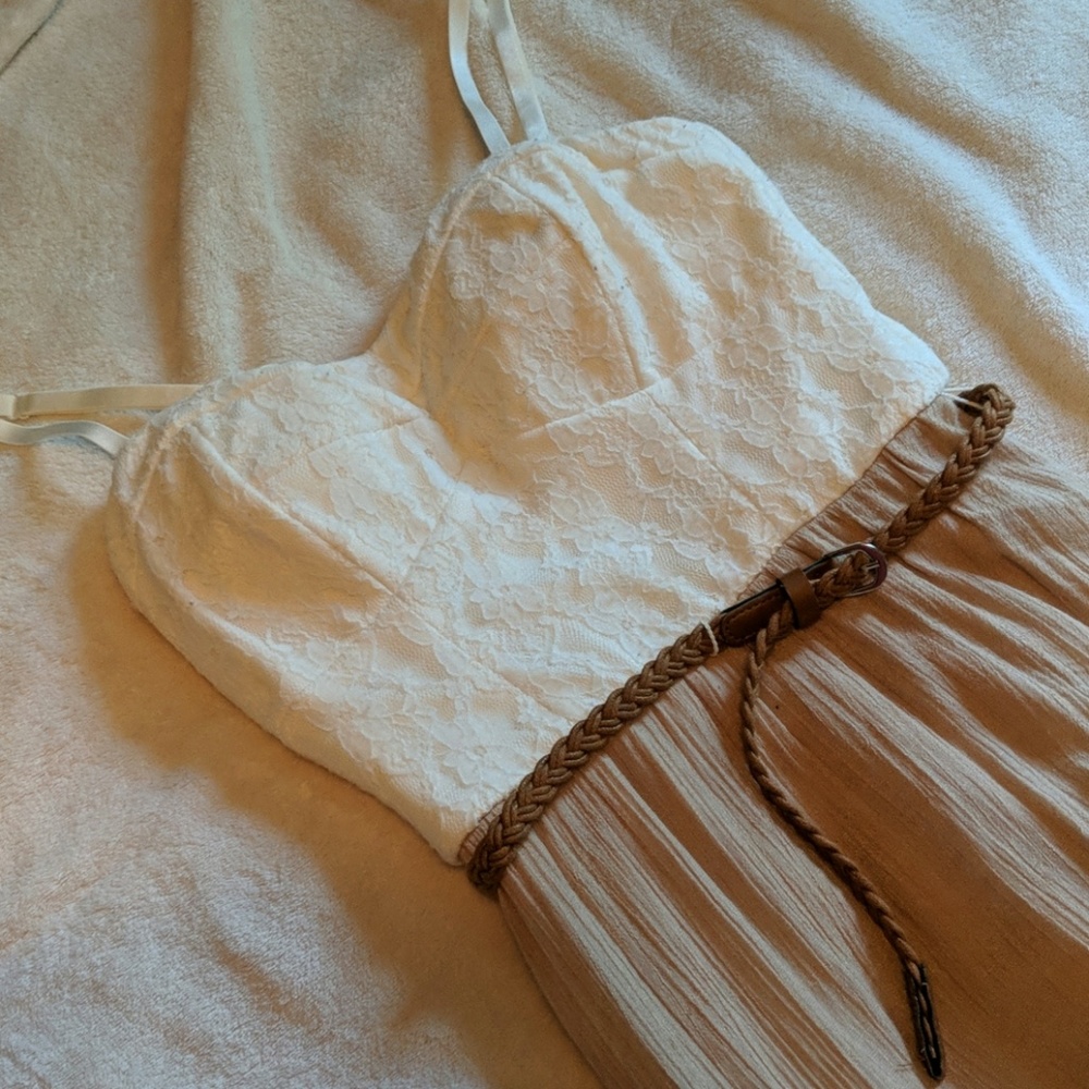 High low, dress with lace hem and top.